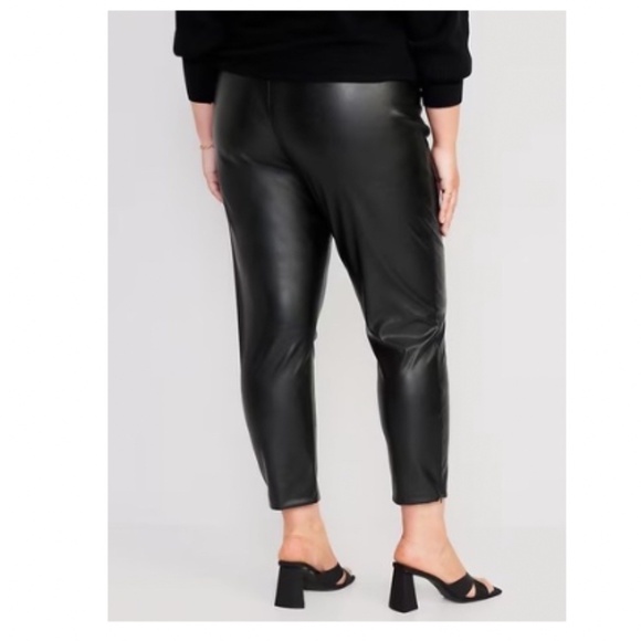 Old Navy Extra High-Rise Faux-Leather Skinny Pants, Black, Size 24, NWT - Picture 2 of 16